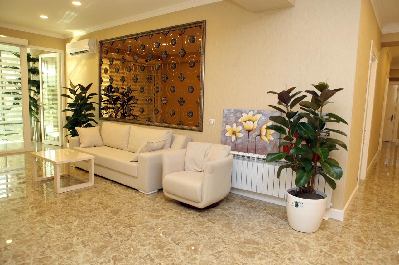 Rusel Hotel Баку Екстер'єр фото
