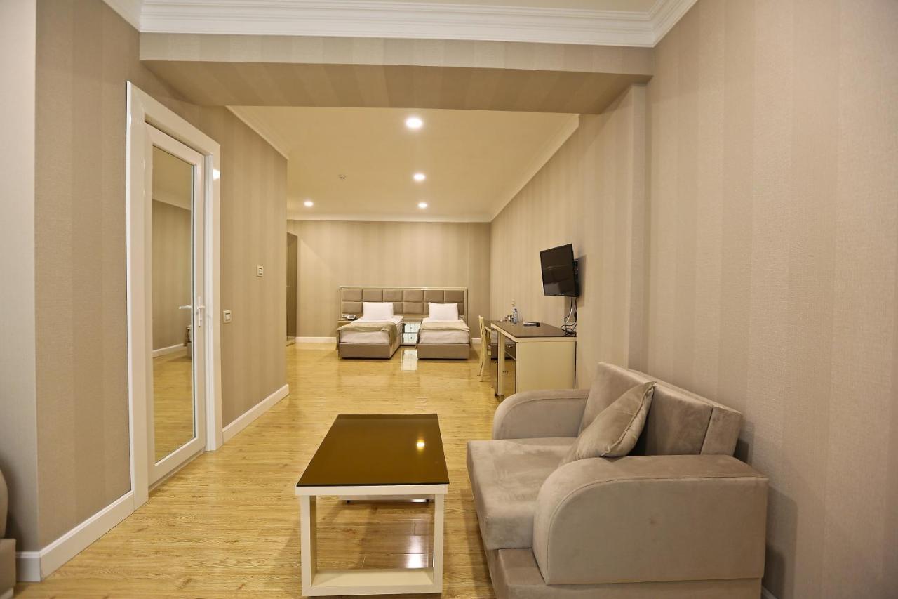 Rusel Hotel Баку Екстер'єр фото