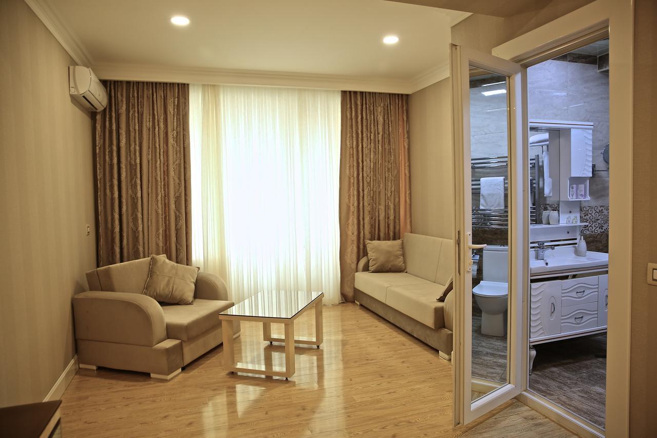 Rusel Hotel Баку Екстер'єр фото