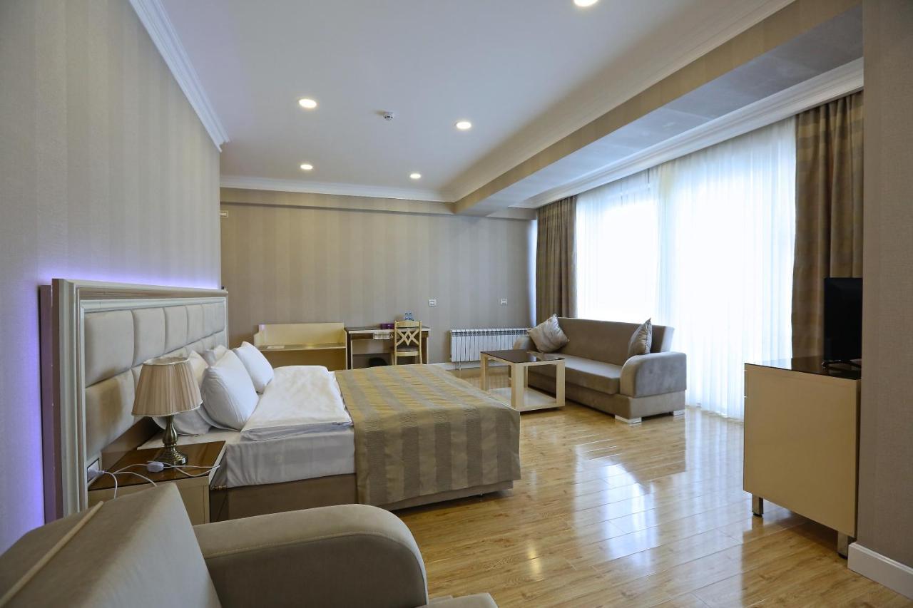 Rusel Hotel Баку Екстер'єр фото
