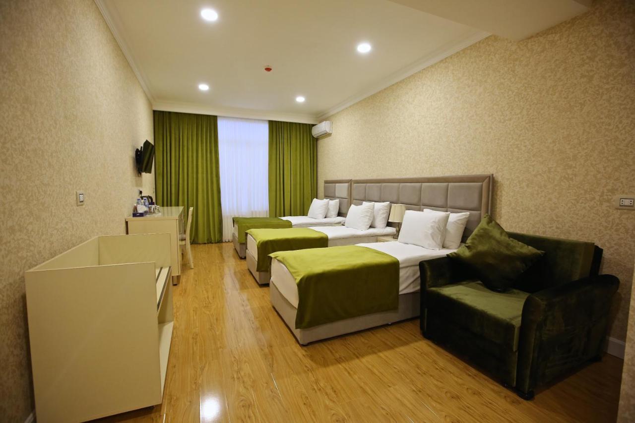 Rusel Hotel Баку Екстер'єр фото